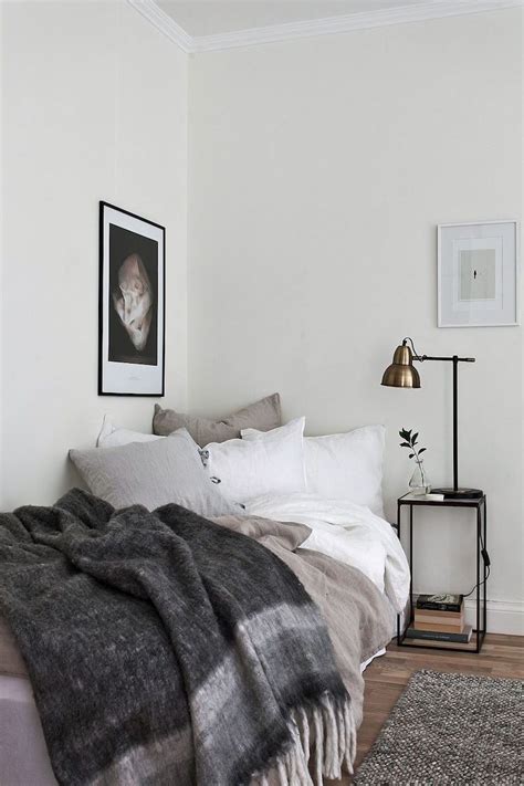 The perfect Swedish studio apartment for one! | Home decor bedroom, Single bedroom, Bedroom decor