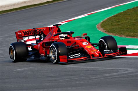 Scuderia Ferrari SF90 testing in Barcelona [4732x3114] : r/F1Porn