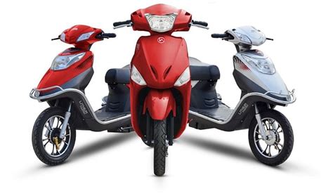 Top 5 Electric Scooters That Don't Require A License In India - All Details