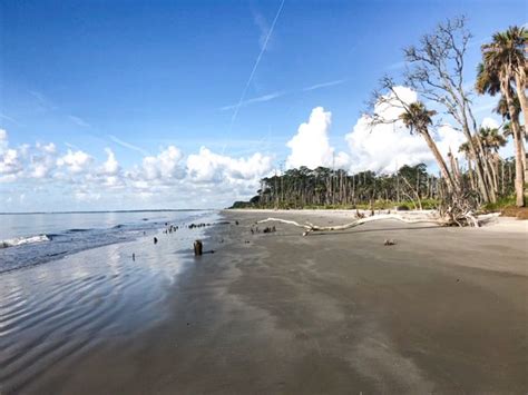 Daufuskie Island: A Charming, Isolated Beach Getaway - Deep South Magazine