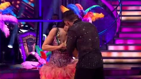 Strictly’s Giovanni Pernice kisses Amanda Abbington after ‘hot’ salsa ...