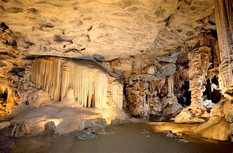 Maropeng Visitors Centre & Sterkfontein Caves – No Limits