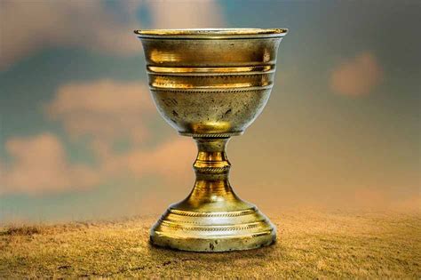 The Holy Grail: Could Valencia's Sacred Chalice Be the One? (Video ...