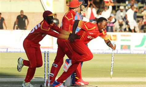 Zimbabwe beat India by 2 runs in first T20 - Sport - DAWN.COM