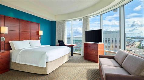 Residence Inn by Marriott Portland Downtown/Waterfront from $114. Portland Hotel Deals & Reviews ...