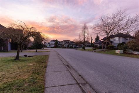 Premium Photo | Beautiful Street view in the Residential Neighborhood