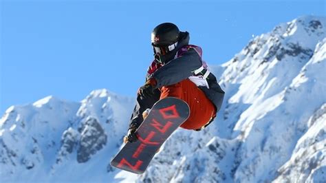 Sochi Slopestyle Snowboarding Qualifiers: The Best Photos