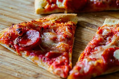 The 10 Best Pizza Toppings, Ranked