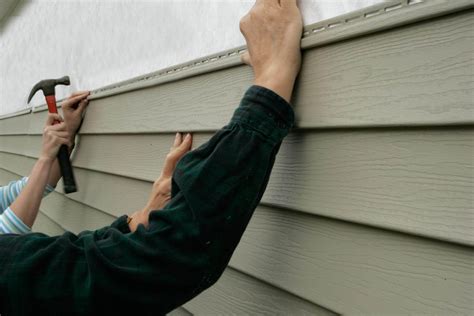 Benefits Of Hiring Local Siding Contractor For Your Home In Michigan ...