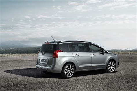 PEUGEOT 5008 Specs & Photos - 2013, 2014, 2015, 2016 - autoevolution