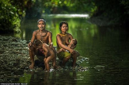 Incredible! See the Primitive Tribe That is Yet to Experienced ...