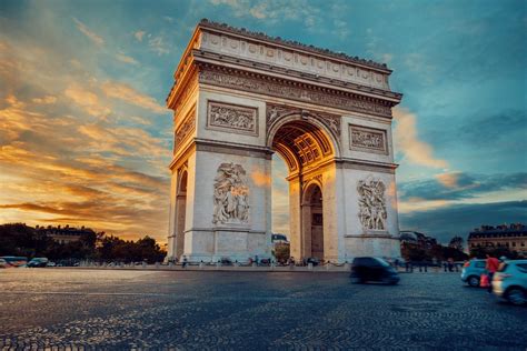 De Arc de Triomphe bezoeken & beklimmen? Tips, info + uitzicht Parijs