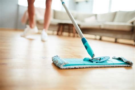 How To Clean Dust From Wooden Floors | Floor Roma