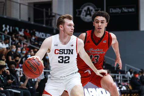 CSUN Fans are Back in the Stands, Ready to Cheer on Matadors | CSUN Today