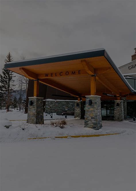 Chateau Jasper Official Page - Cozy hotel in Jasper: pool, pet friendly