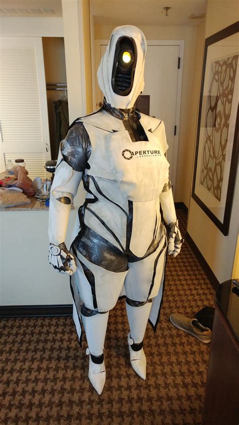 Glados cosplay by Leoma-silfren on DeviantArt