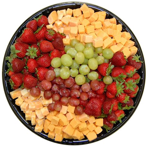 Member's Mark Fruit and Cheese Party Tray With Strawberries - Sam's ...