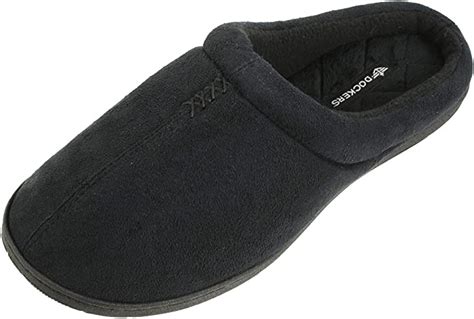 The 8 Best Men’s House Slippers For Ultimate Indoor Comfort in 2021 | SPY