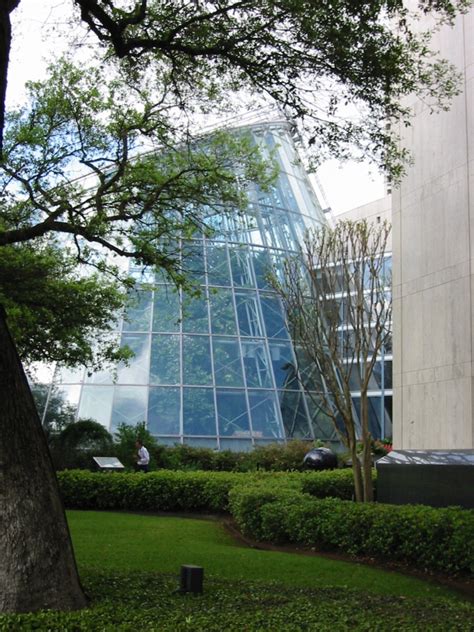 Cockrell Butterfly Center: Houston Museum of Natural Science | WanderWisdom