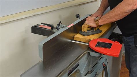 Wood Jointer Tips for Setting Up and Using a Jointer in 2021 | Woodworking videos, Woodworking ...