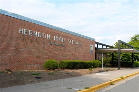 Herndon High to Host STEM Boot Camp