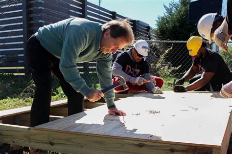 Nick and Terry Saban to Dedicate 19th Habitat House in Tuscaloosa