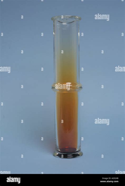 Bromine diffusion hi-res stock photography and images - Alamy