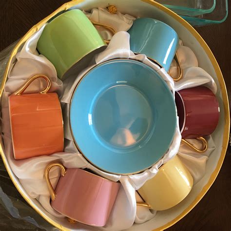 Classic coffee & tea set complete no chips or cracks $7 : r/ThriftStoreHauls