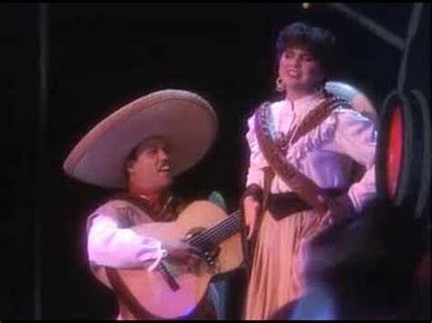 Linda Ronstadt - Spanish songs - YouTube