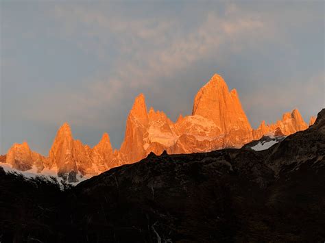 Solo sunrise hike up Laguna de los Tres to catch the Fitz Roy in El ...