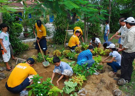 Eight Ways Pagans Celebrate Earth Day | HuffPost