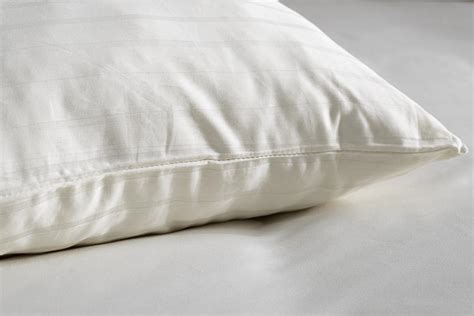 Washable Wool Pillows for Every Type of Sleepers