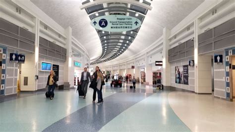 JACKSONVILLE INTERNATIONAL AIRPORT - JAX - 1103 Photos & 632 Reviews ...