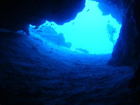 Discover The World's Best Cave Diving Locations