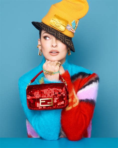 Linda Evangelista 2022 Vogue UK Cowl Fendi Marketing campaign Images ...