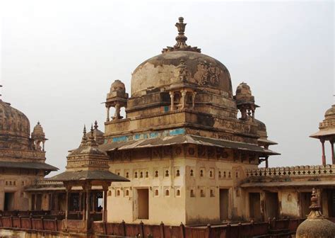 Orchha Fort Complex, history, timings, information, entrance fees