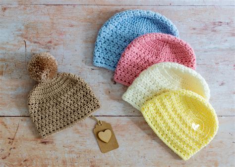 Easy Crochet Baby Hat (A Free Pattern) - Maisie and Ruth