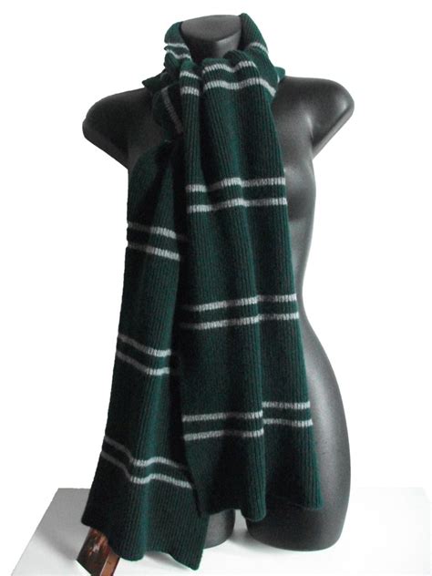 OFFICIAL WARNER BROS. HARRY POTTER SLYTHERIN SCARF 170g : Licensed Scarfs & Ties : Lochaven ...