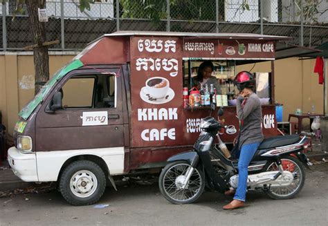 Top 10 Popular Cambodian Street Food You Want To Try