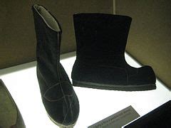 Category:Male boots - Wikimedia Commons