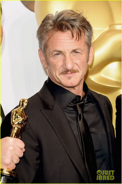 Sean Penn Vows to 'Smelt' His Oscar Statues if the 2022 Show Doesn't ...