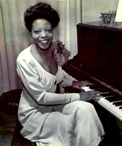 Mary Lou Williams biography, birth date, birth place and pictures