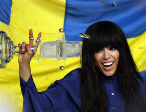 Loreen with her Eurovision trophy - Loreen Photo (30976890) - Fanpop