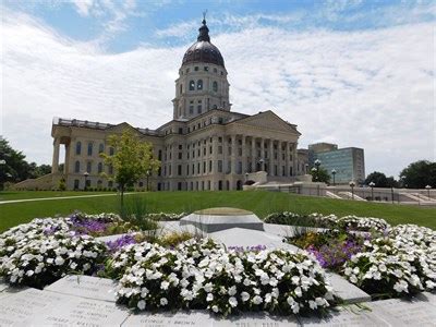 Kansas State Capitol - Topeka, KS - Official Local Tourism Attractions on Waymarking.com