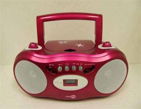 I've managed to find the Everyone Knows That pink boombox. : r ...