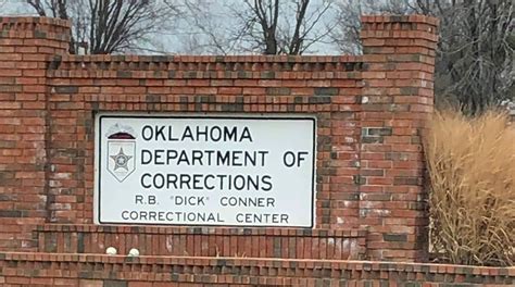 Oklahoma inmate dies, multiple people injured in prison fights as ...