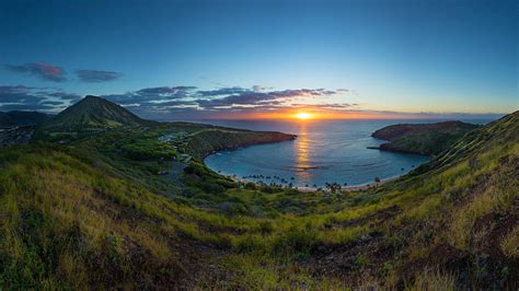 Hanauma Bay Sunrise Photograph by Brandon Potter