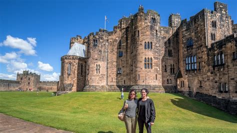 Alnwick Castle Tour - The Real Hogwarts from Harry Potter - Edinburgh, Scotland