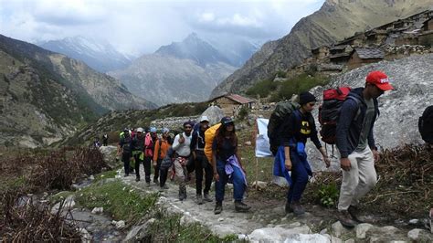 Uttarakhand looks beyond pilgrims to woo tourists - dehradun - Hindustan Times