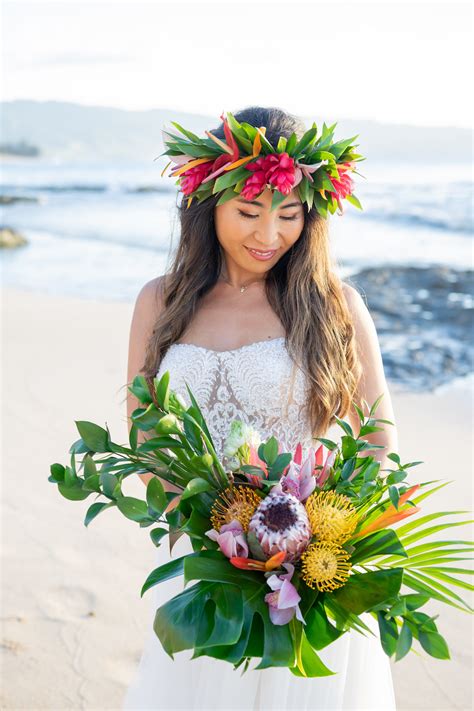 Oahu Wedding Floral and Bridal Bouquets in Hawaii